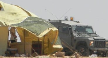 2011-06-11 Strong relationship between soldiers and settlers